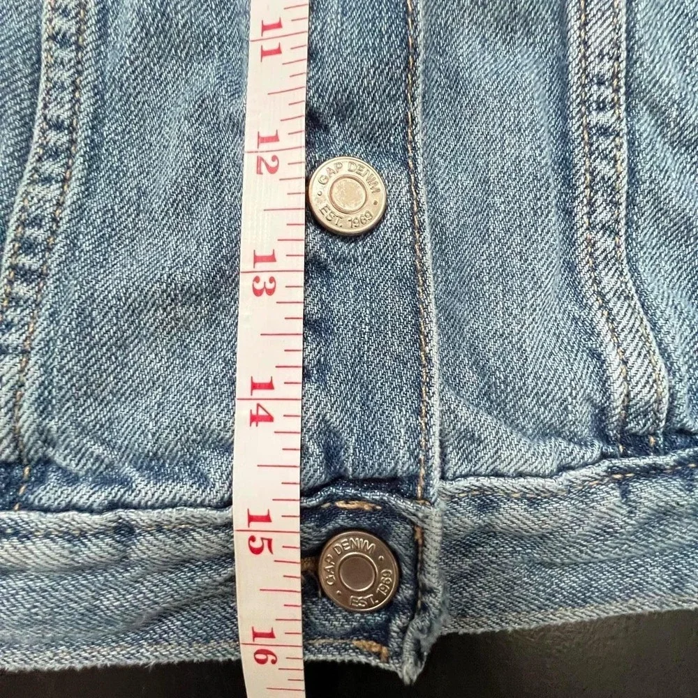 Gap Denim Jacket Light Wash Blue Classic Trucker Cotton‎ Kids Size M 8-9